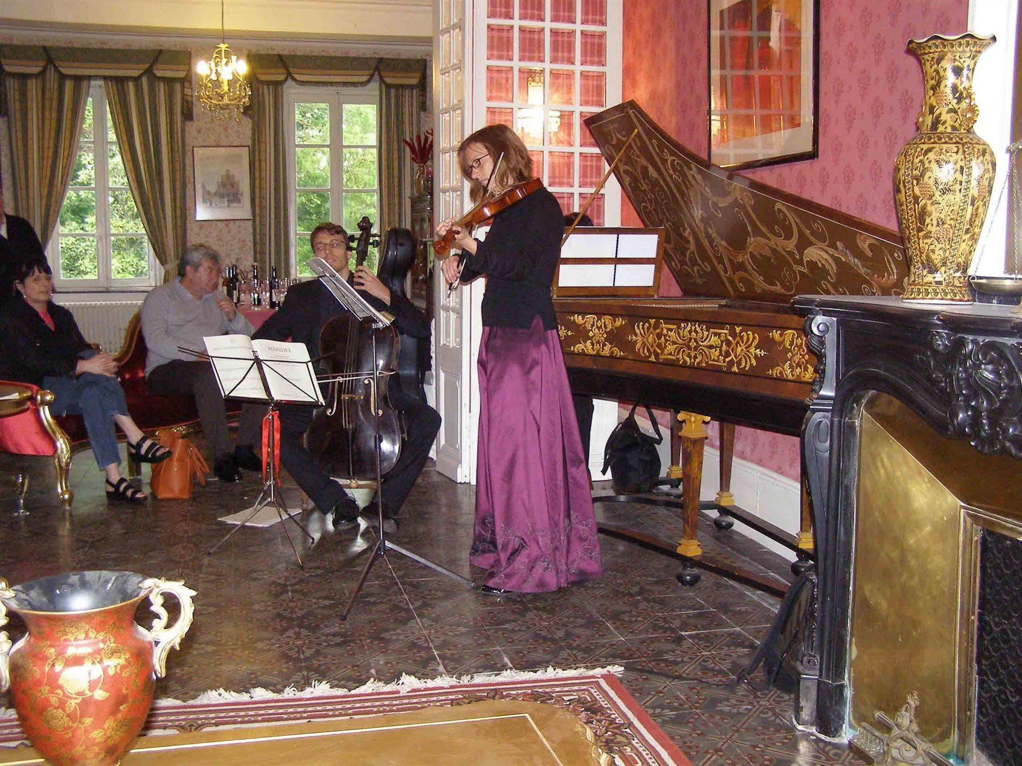 Le Relais Du Silence Chateau Lavail Labastide-d'Anjou ภายนอก รูปภาพ
